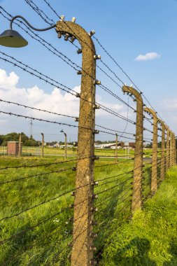 Auschwitz II Birkenau, eski bir Nazi toplama ve imha kampı Oswiecim city, Polonya yakınındaki peyzaj