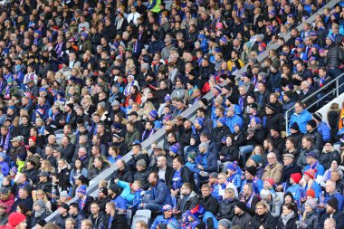Reykjavik, İzlanda - 5 Eylül 2017: İzlanda Milli takım taraftar tribün Reykjavik FIFA Dünya Kupası 2018 oyun İzlanda v Ukrayna eleme sırasında stadyumda Laugardalsvollur üzerinde