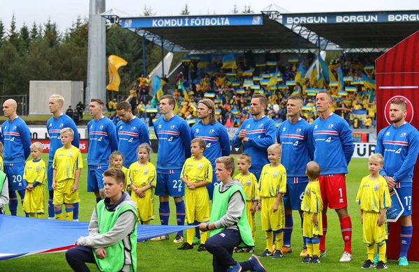 Reykjavik Icelândia Setembro 2017 Jogadores Seleção Nacional Futebol Islândia Ouvem — Fotografia de Stock