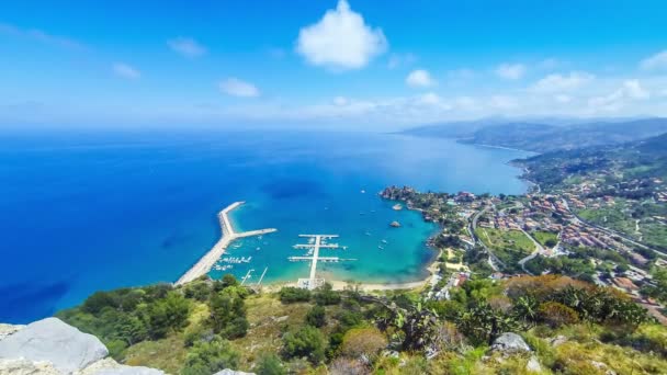 Panoramisch luchtfoto van Cefalu city, Sicilië, Italië — Stockvideo