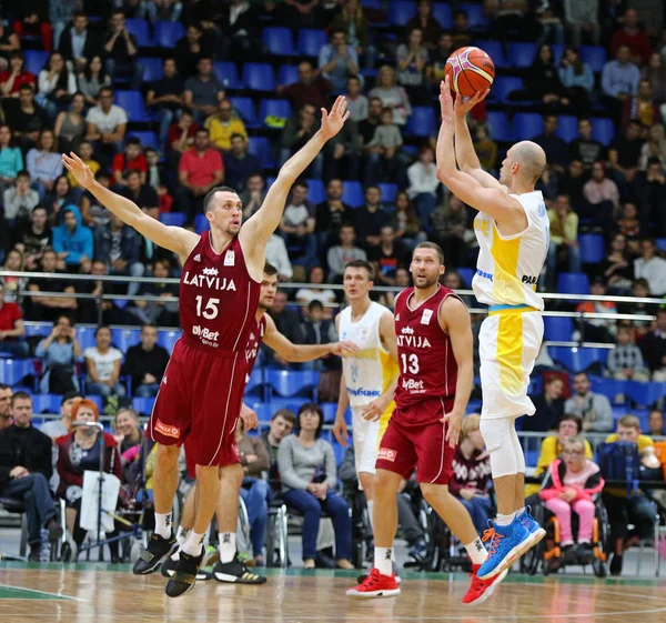 Kyiv Ukraine July 2018 Sergii Gladyr Ukraine Throws Ball Fiba — Stock Photo, Image