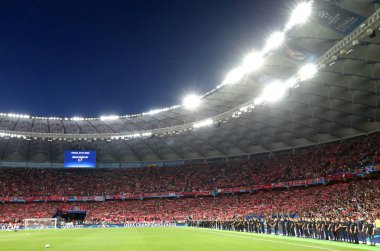 Kiev, Ukrayna - 26 Mayıs 2018: Panoramik tribün Kiev Milli Güvenlik Olimpiyskiy stadyumda Liverpool taraftarları ile Uefa Şampiyonlar Ligi Final 2018 oyun Real Madrid v sırasında Liverpool kalabalık