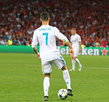Kiev, Ukrayna - 26 Mayıs 2018: Cristiano Ronaldo Real Madrid Liverpool Kiev Milli Güvenlik Olimpiyskiy Stadyumu'nda karşı Uefa Şampiyonlar Ligi Final 2018 oyun sırasında eylem. Fenerbahçe 3-1 kazandı