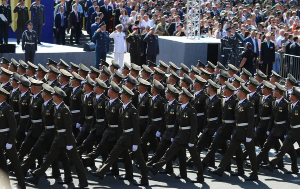 Kyiv Ucrania Agosto 2018 Soldados Del Ejército Ucraniano Participan Desfile —  Fotos de Stock