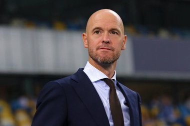 Kiev, Ukrayna - 28 Ağustos 2018: Afc Ajax Yöneticisi Erik Ten Hag Fc Dinamo Kiev Kiev, Ukrayna Milli Güvenlik Olimpiyskyi Stadyumu'nda karşı Uefa Şampiyonlar Ligi play-off oyun sırasında görünüyor