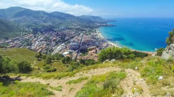 Cefalu şehir, Sicilya, İtalya'nın panoramik havadan görünümü — Stok video