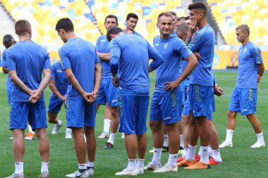 Kiev, Ukrayna - 4 Eylül 2018: Açık eğitim oturumu Kiev, Ukrayna Milli Güvenlik Olimpiyskyi Stadyumu'nda Ukrayna milli futbol takımının