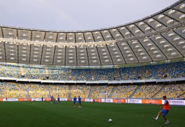 Kiev, Ukrayna - 4 Eylül 2018: Açık eğitim oturumu Kiev, Ukrayna Milli Güvenlik Olimpiyskyi Stadyumu'nda Ukrayna milli futbol takımının