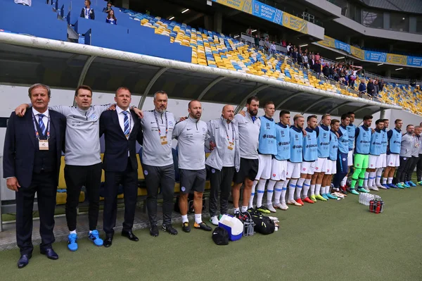 Lviv Ukraine Setembro 2018 Treinadores Jogadores Bancada Eslovacos Ouvem Hino — Fotografia de Stock