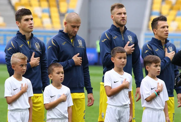 Lwów Ukraina Września 2018 Ukraiński Gracze Słuchać Hymn Ligi Narodów — Zdjęcie stockowe