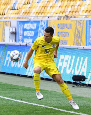 Lviv, Ukrayna - 9 Eylül 2018: Eylem sırasında Slovakya Lviv Arena Lviv Stadyumu'nda Uefa Milletler Ligi maçında Ukrayna'nın Yevhen Konoplyanka. Ukrayna 1-0 kazandı