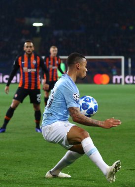 Kharkiv, Ukrayna - 23 Ekim 2018: Gabriel İsa'nın Manchester City karşı Shakhtar Donetsk Osk Metalist Kharkiv stadyum Uefa Şampiyonlar Ligi oyun sırasında eylem. Mancity 3-0 kazandı