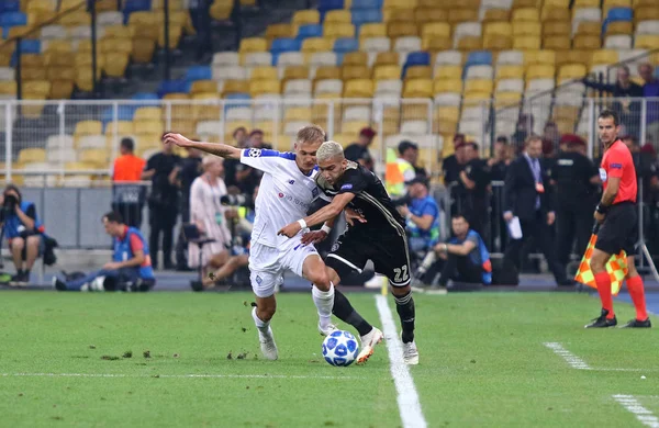 Uefa Champions League Play-off: fc dynamo kyiv ajax — Stockfoto