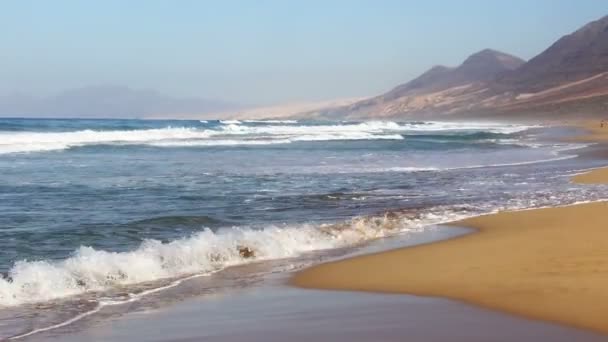 Pláž Cofete (Playa de Cofete), ostrov Fuerteventura, Španělsko — Stock video