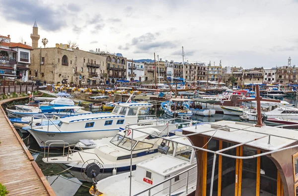 Kyrenia (Girne) antigo porto, Norte de Chipre — Fotografia de Stock