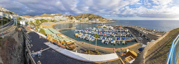 Puerto Rico, famoso complejo turístico en la isla de Gran Canaria , — Foto de Stock