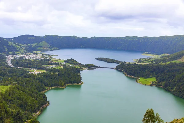 Danau Sete Cidades di Pulau Sao Miguel, Azores, Portugal — Stok Foto