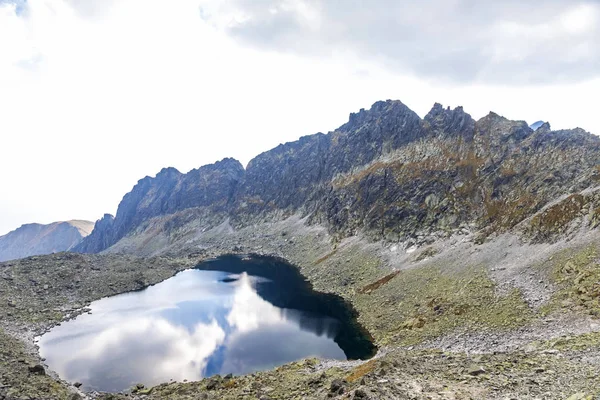 Wandelen in het hoge Tatra-gebergte (Vysoke Tatry), Slowakije — Stockfoto