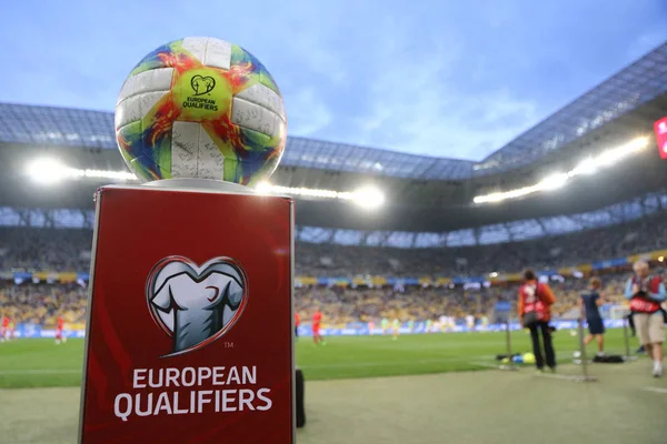 Uefa EM 2020 Qualifikationsrunde: Ukraine - Serbien — Stockfoto