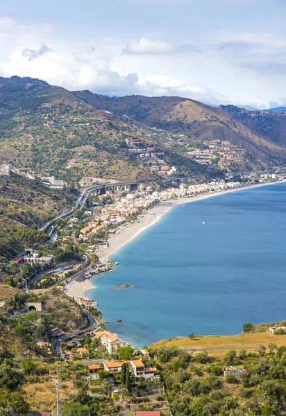 Luchtfoto van de Ionische Zee kust, Sicilië, Italië — Stockfoto