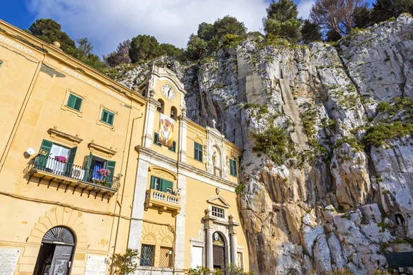 Святилище Санта Розалия в Палермо, Сицилия, Италия — стоковое фото