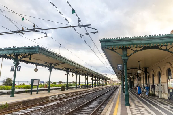 タオルミーナ・ジャルディーニ・ナクソス駅、シチリア、イタリア — ストック写真