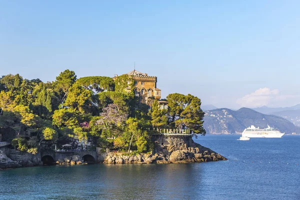 Prachtig uitzicht op de baai van Paraggi in Santa Margherita Ligure, — Stockfoto