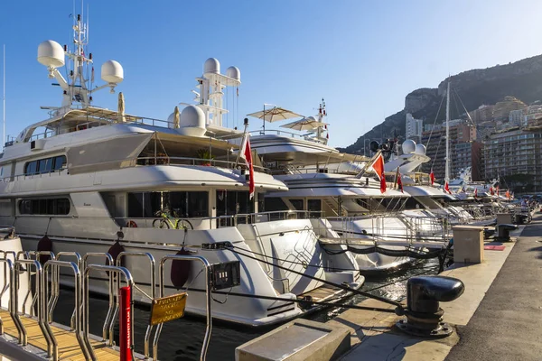 Yacht Club de Monaco Marina, Mónaco — Foto de Stock