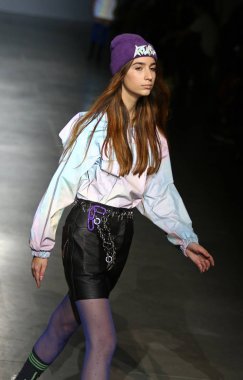 Ukrayna Moda Haftası Fw19-20: Sofia Rousinovich tarafından toplama