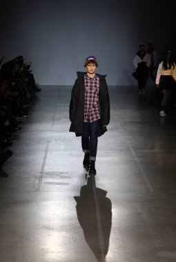 Ukrayna Moda Haftası Fw19-20: Sofia Rousinovich tarafından toplama