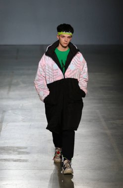Ukrayna Moda Haftası Fw19-20: Sofia Rousinovich tarafından toplama