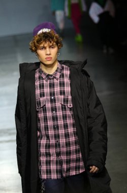 Ukrayna Moda Haftası Fw19-20: Sofia Rousinovich tarafından toplama