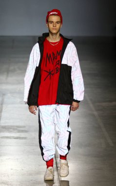 Ukrayna Moda Haftası Fw19-20: Sofia Rousinovich tarafından toplama