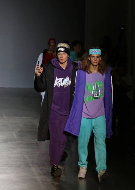 Ukrayna Moda Haftası Fw19-20: Sofia Rousinovich tarafından toplama