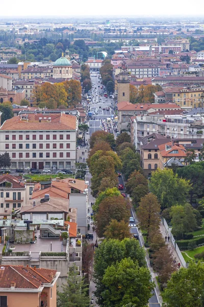 Luchtfoto van Bergamo City, Lombardije, Italië — Stockfoto