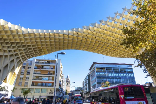Estructura de madera Metropol Parasol en Sevilla, Andalucía, España — Foto de Stock