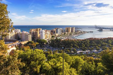 Andalusia, İspanya Malaga şehir manzarası havadan görünümü