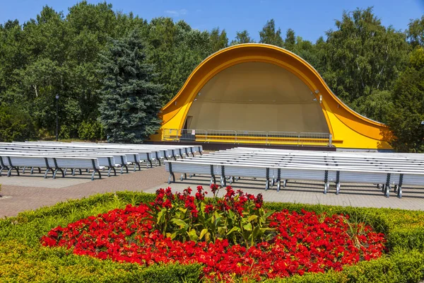 Concert Shell on the Swinoujskie promenade, Poland — стоковое фото