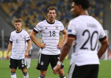 KYIV, UKRAINE - 10 Ekim 2020: Alman futbolcu Leon Goretzka (C) UEFA Milletler Ligi maçında Ukrayna 'ya karşı NSK Olimpiyskiy Stadyumu' nda görüldü. Almanya 2-1 kazandı.