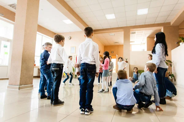 Enfants pendant la pause — Photo