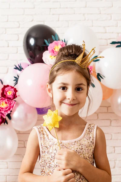 Muito bela princesa sorrisos — Fotografia de Stock