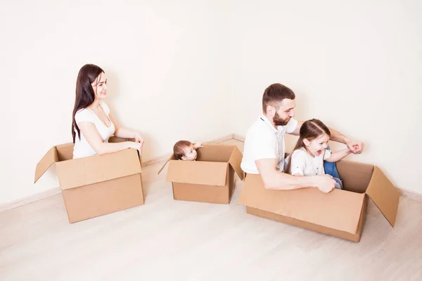 Moving House Day Family Games Cardboard Boxes New Home — Stock Photo, Image