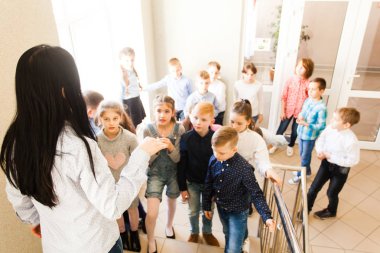 Öğrenciler tatilinde gidiyor