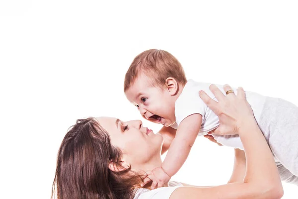 Vuelo juguetón pequeño niño — Foto de Stock