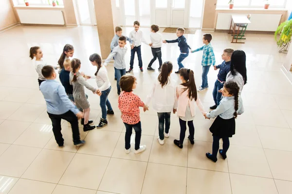 Enfants pendant la pause — Photo