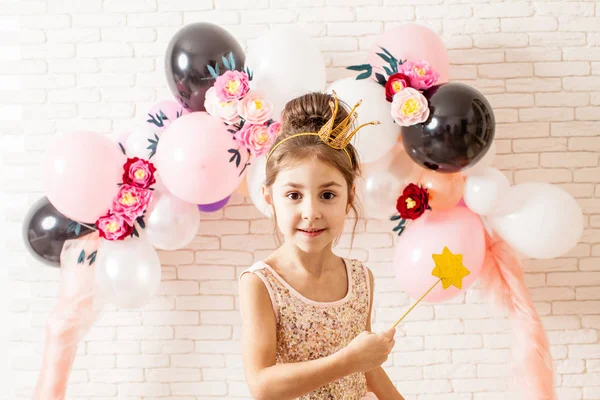 Little girl wants to be a fairy — Stock Photo, Image