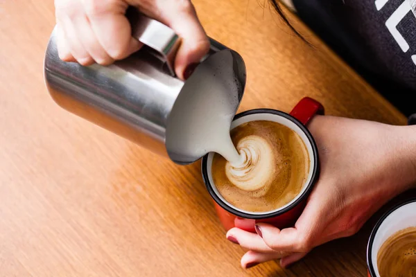 Latte art on the cup — Stock Photo, Image