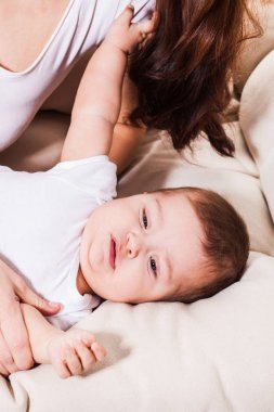 Bebek ile eğlenceli şarj