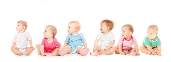 Fila de bebés caucásicos —  Fotos de Stock