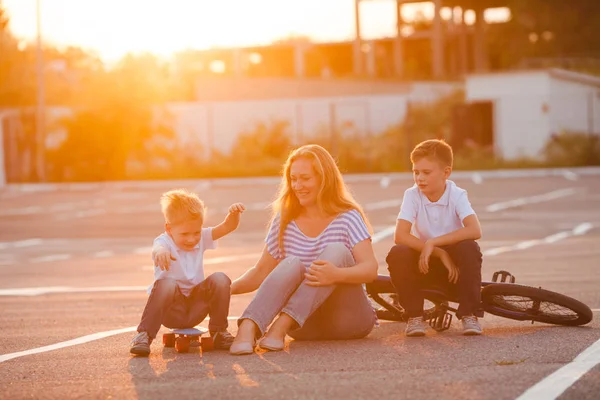 Loisirs en famille concept plein air — Photo